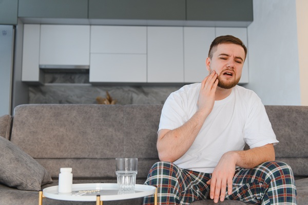 Broken Tooth: Common Causes